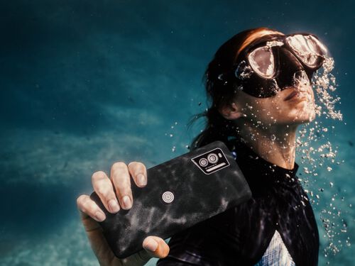 Téléphone robuste pour la montagne : l’indispensable allié des aventuriers Outdoor